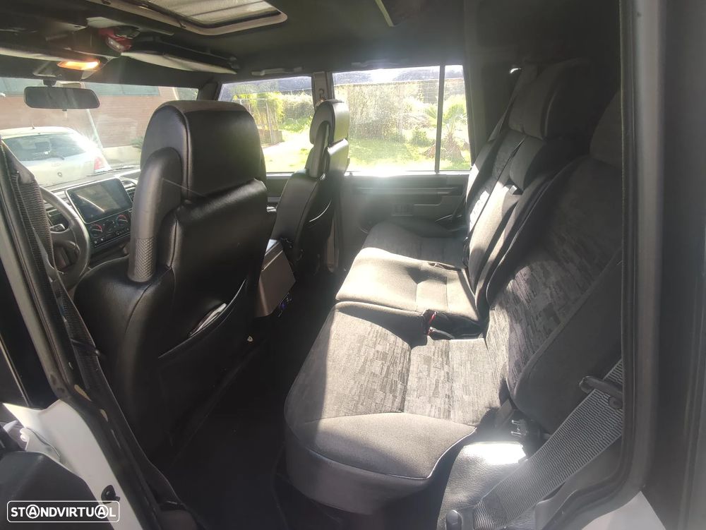 Land Rover Discovery - 5
