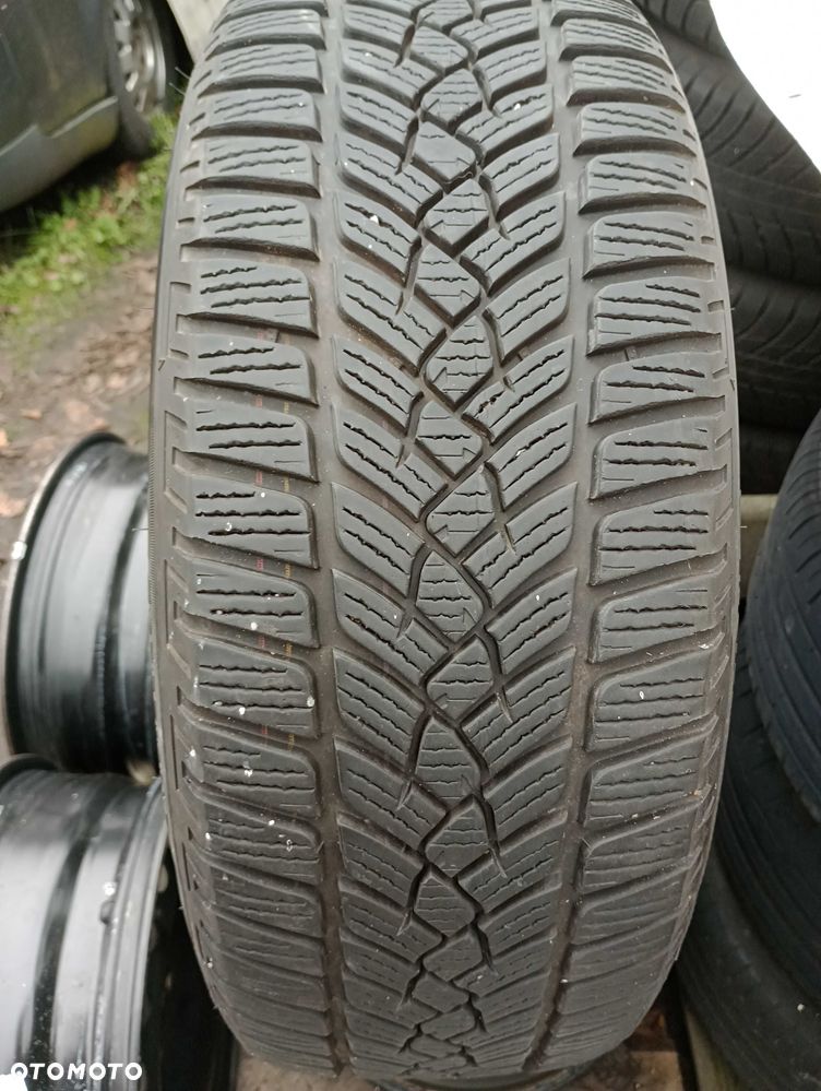 Opona zimowa 205x55 R16 FULDA zima 205/55/16 - POJEDYNKA
