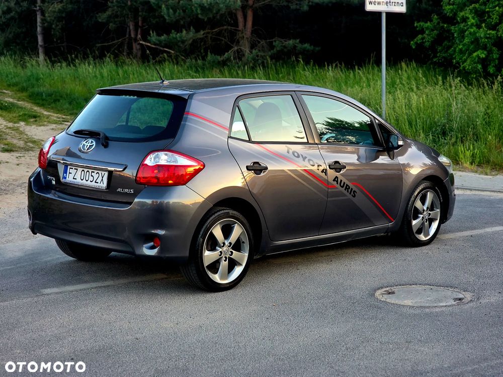 Toyota Auris 1.4 D-4D Active - 9