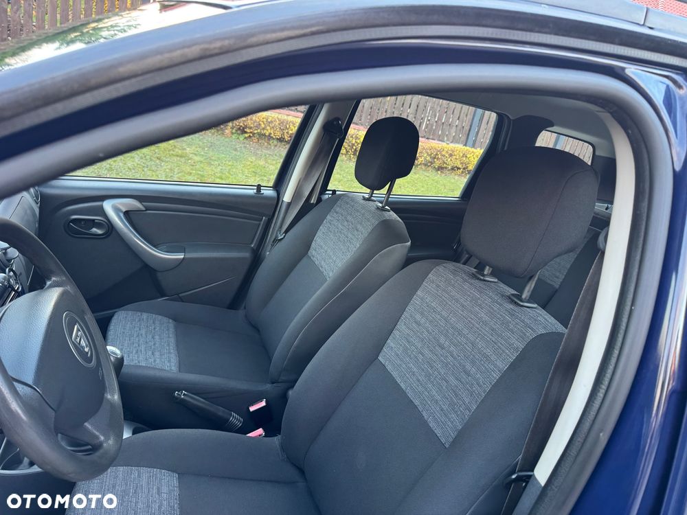 Dacia Duster 1.6 16V 105 4x2 Celebration - 24