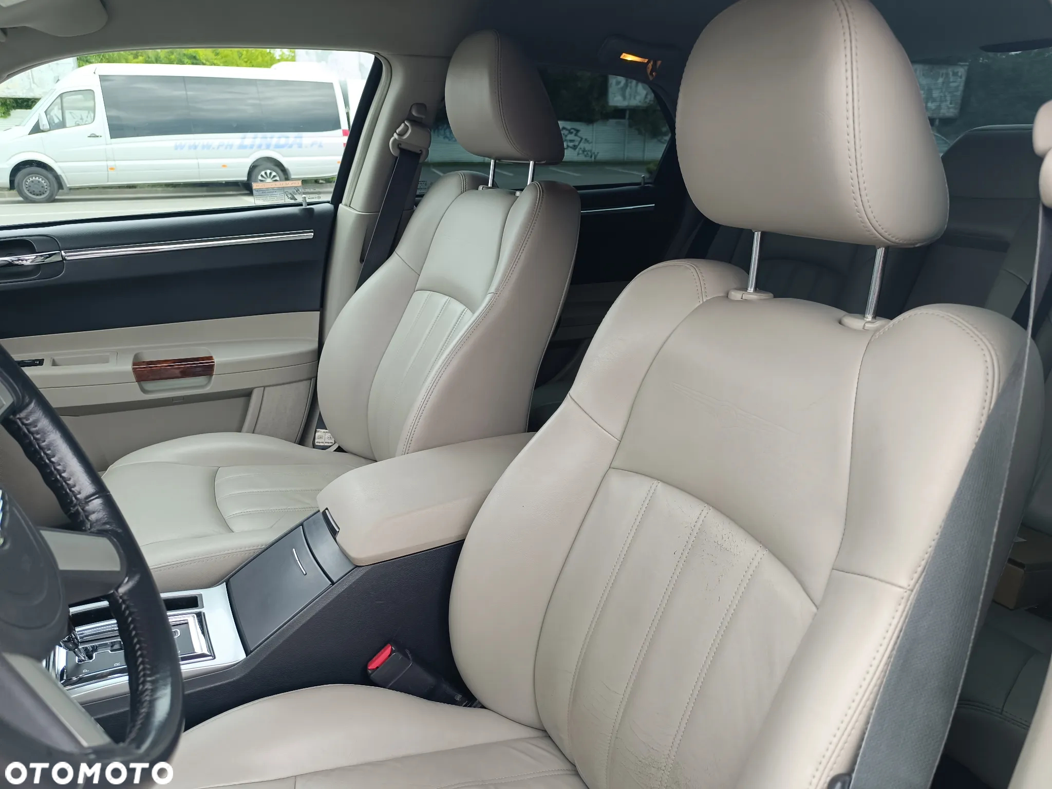 Chrysler 300C 2.7 V6 - 19