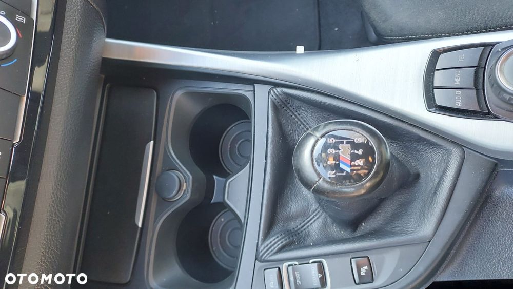 BMW Seria 1 114d M Sport - 12