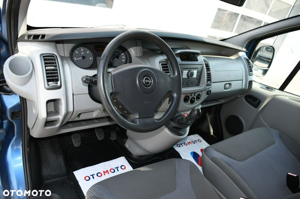 Opel Vivaro - 21