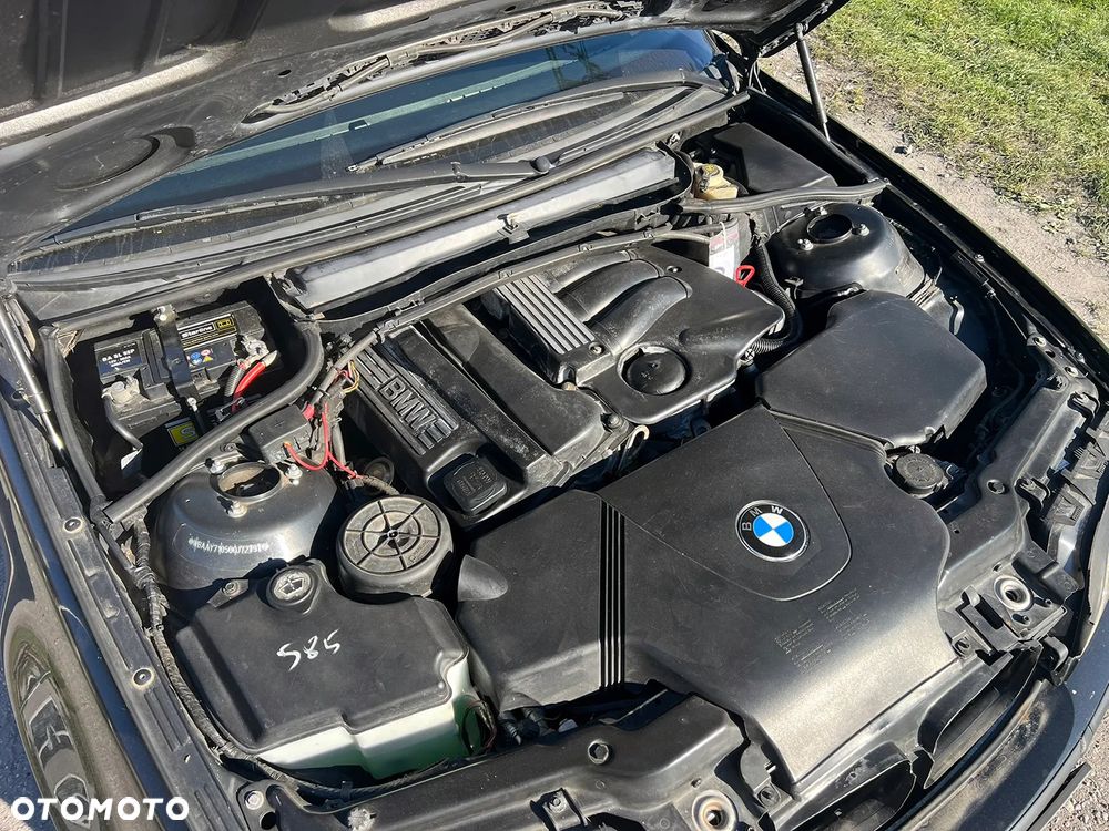 BMW Seria 3 318i - 31