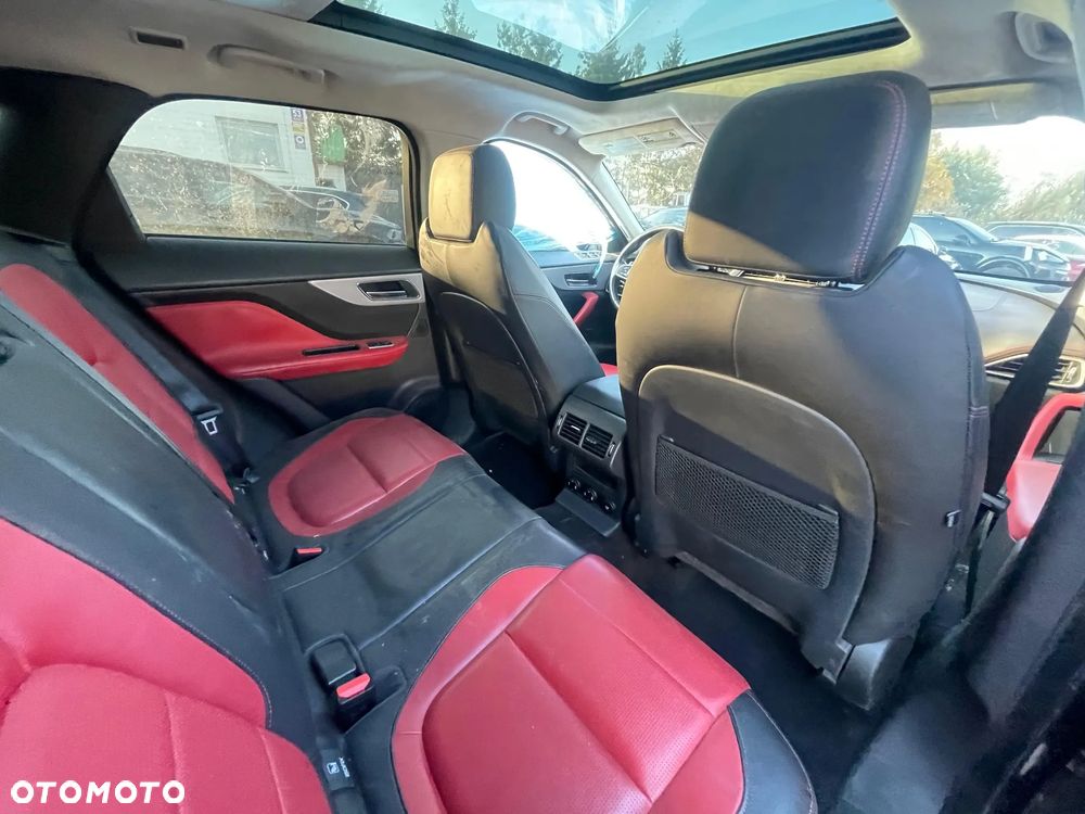 Jaguar F-Pace 2.0 i4P AWD R-Sport - 18