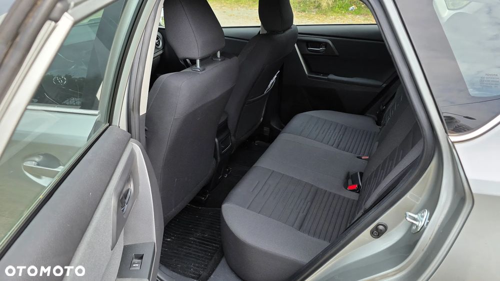 Toyota Auris 1.33 VVT-i Premium - 14
