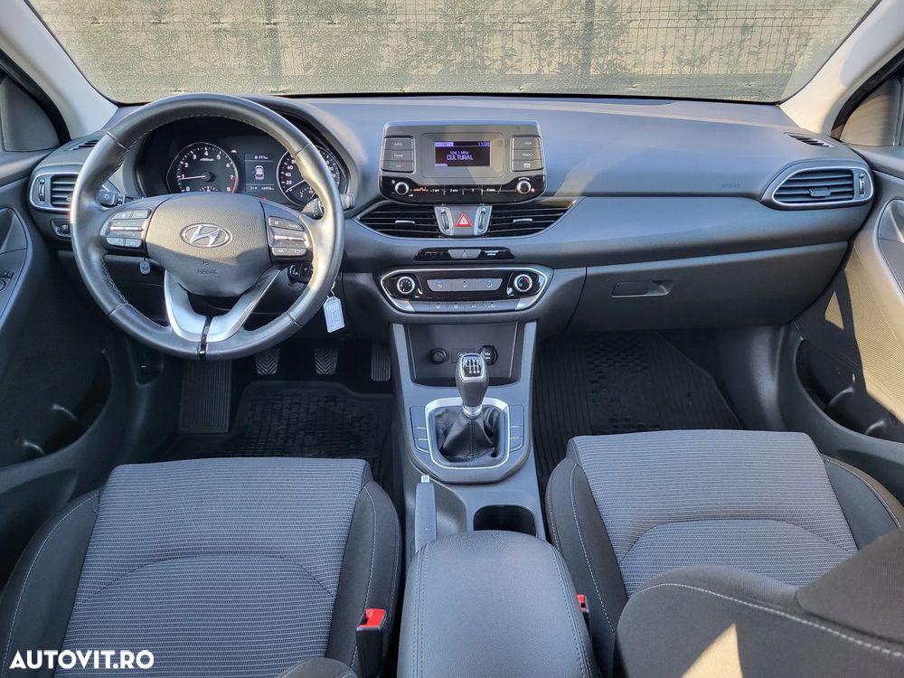 Hyundai i30 1.5 110CP 5DR M/T Comfort - 15