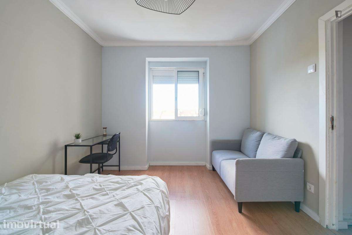 Quarto - localizado em Arroios Lisbon - Grande imagem: 2/12