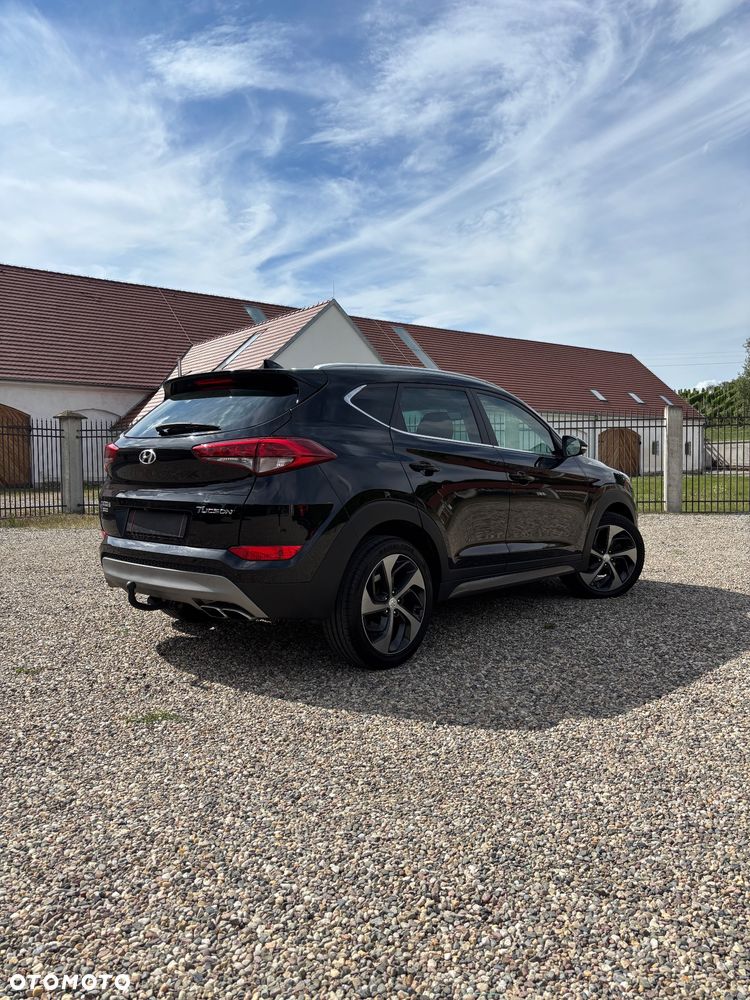 Hyundai Tucson 2.0 CRDI BlueDrive Style 2WD - 3