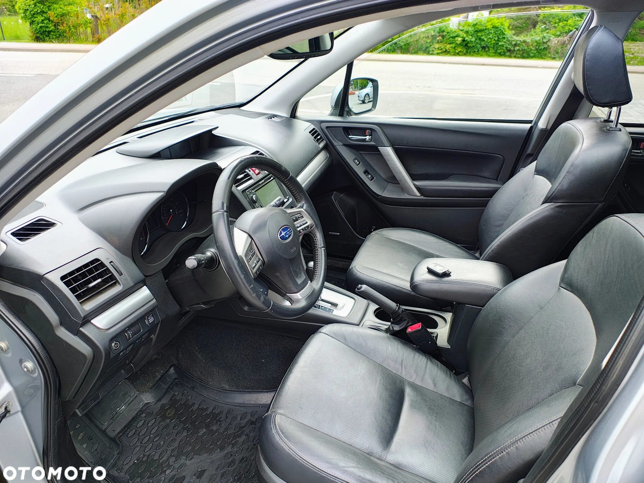 Subaru Forester 2.0 XT Platinum Lineartronic - 11