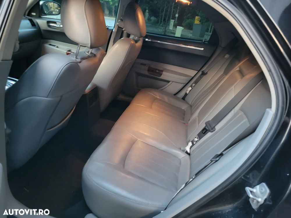 Chrysler 300C 3.0L CRD V6 Aut - 6