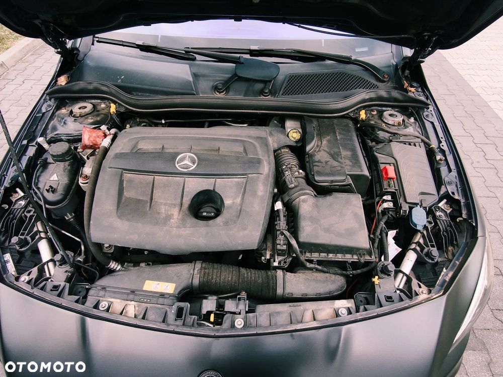 Mercedes-Benz CLA 180 d AMG Line - 17