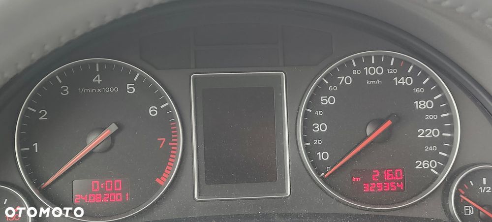 Audi A4 Limousine - 6