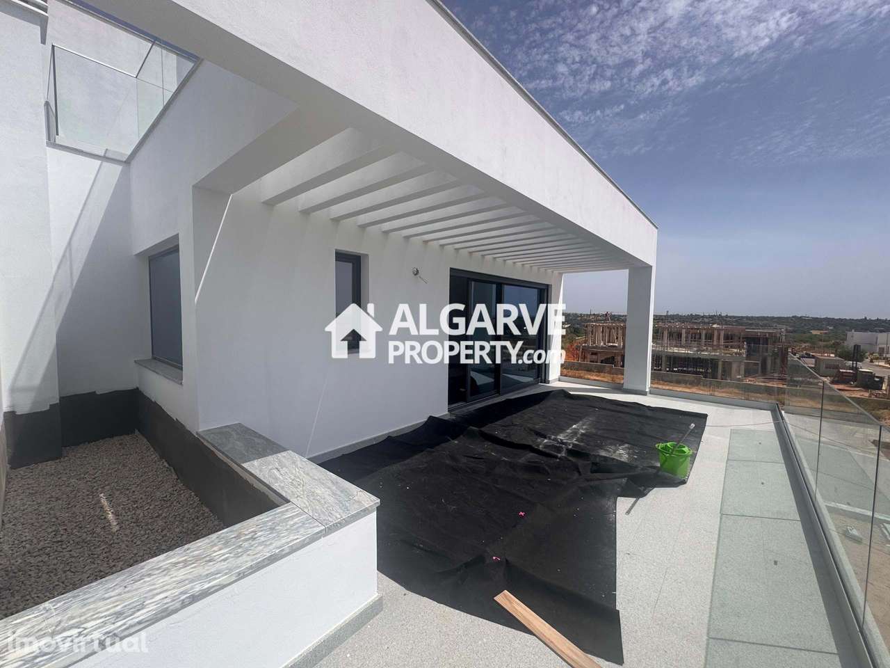 Moradia de Luxo T4 com Piscina e Vista Mar na Guia, Algarve - Grande imagem: 5/53