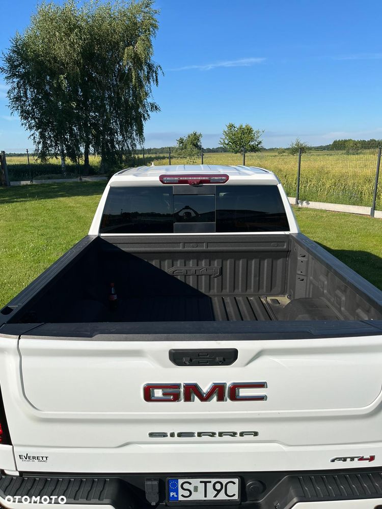 GMC Sierra - 27