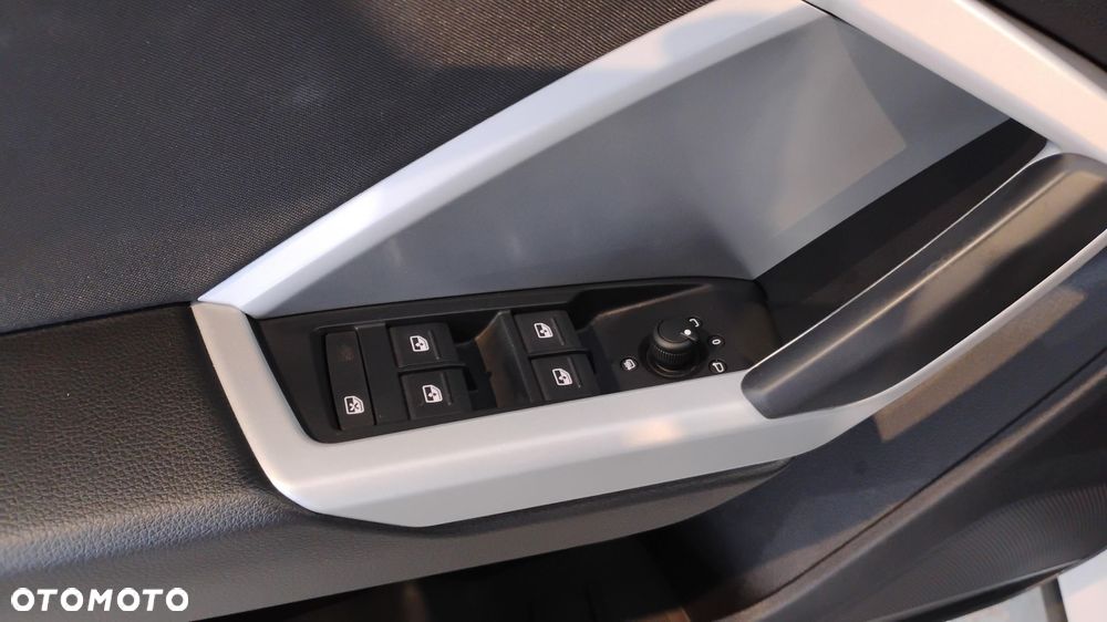 Audi Q3 35 TFSI S tronic - 11