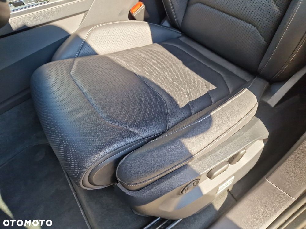 Volkswagen Touareg 3.0 V6 TDI SCR 4Mot R-Line - 17