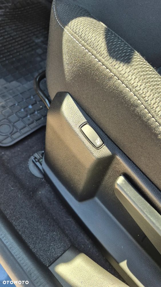 Dacia Duster TCe 100 2WD Essential - 6