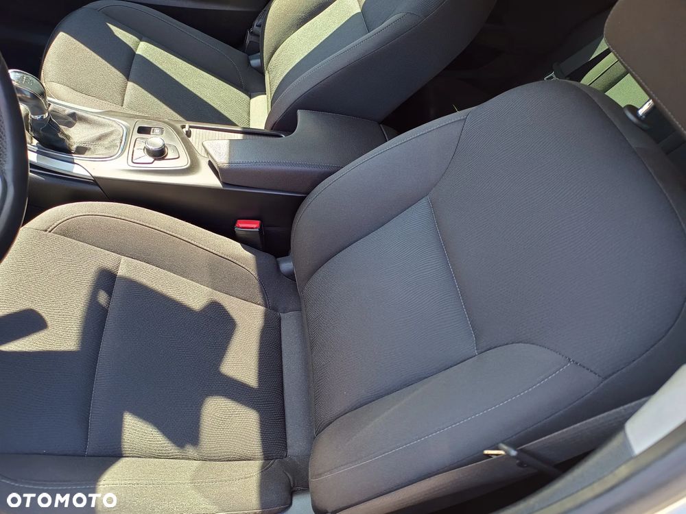 Opel Insignia 2.0 Turbo 4x4 Sport - 6