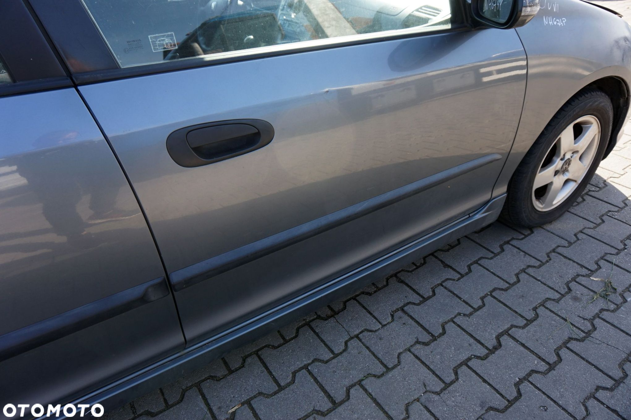 DRZWI PRZEDNIE PRAWE CIVIC VII LIFT 5D HB NH674P  SZARY COSMIC HONDA 2004-2006 - 2