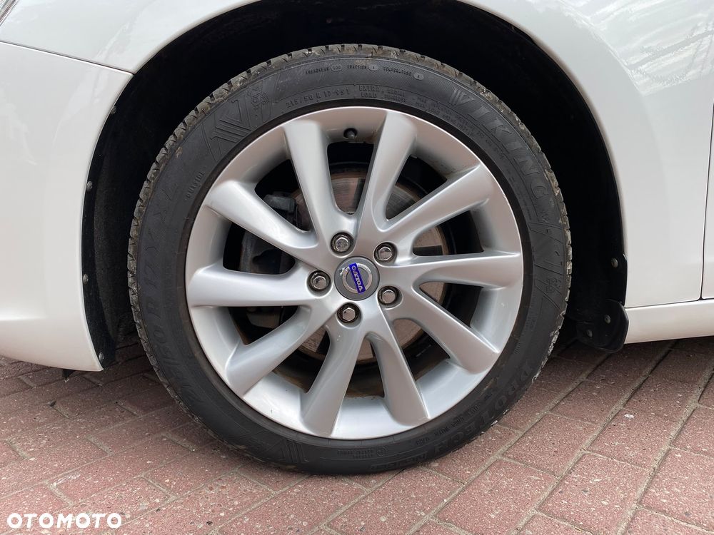 Volvo V60 D4 Momentum - 4