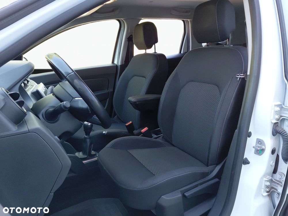 Dacia Duster 1.6 SCe Comfort - 12