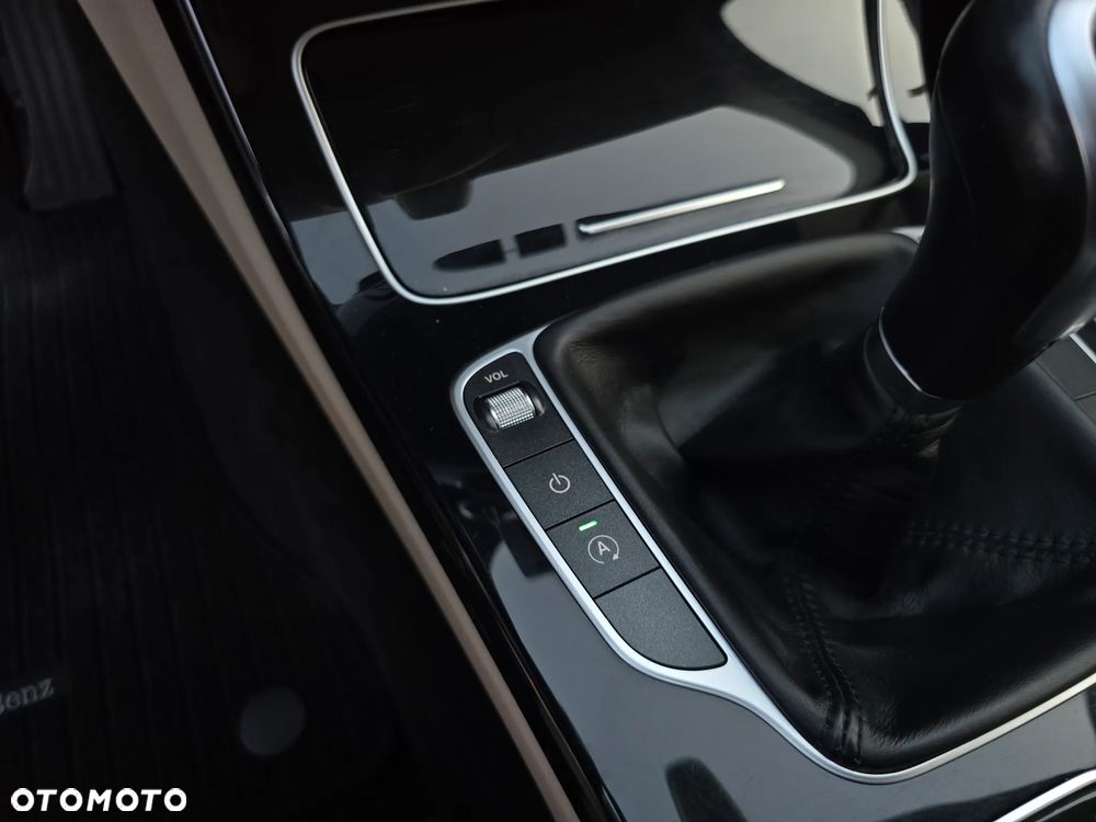 Mercedes-Benz Klasa C 180 Exclusive - 19