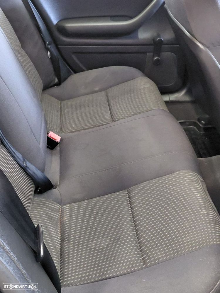 Audi A4 Avant 2.0 TDi - 11