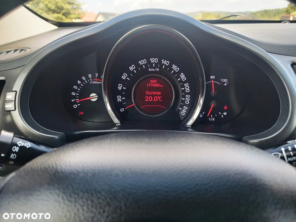 Kia Sportage 2.0 CVVT 2WD Attract - 35