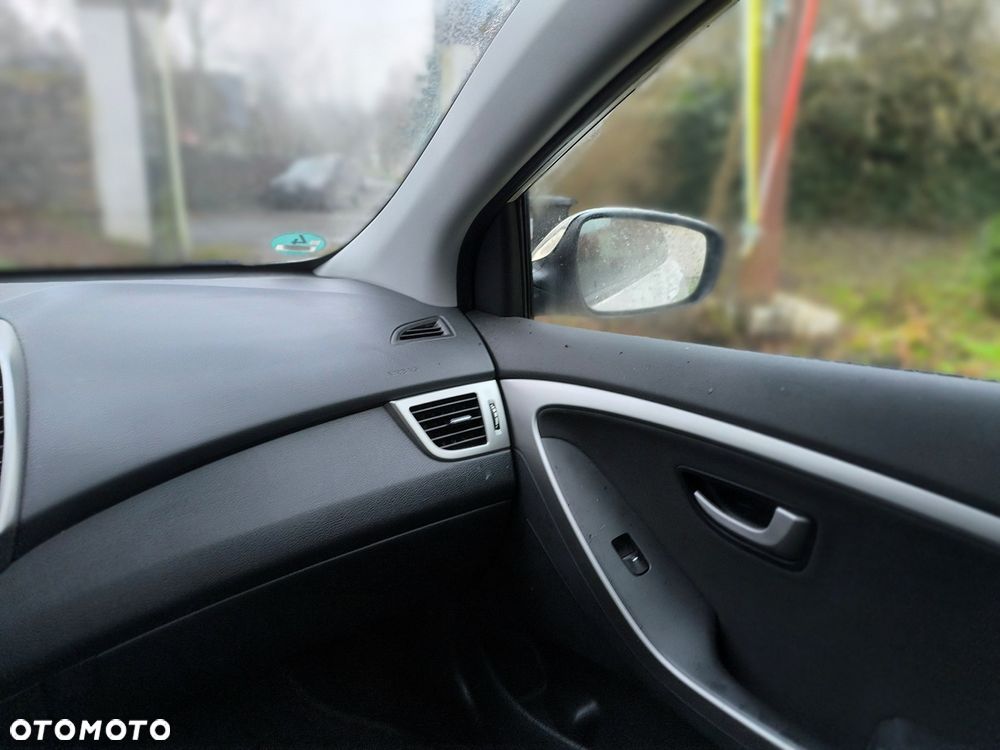 Hyundai i30 i30cw 1.4 Intro Edition - 10