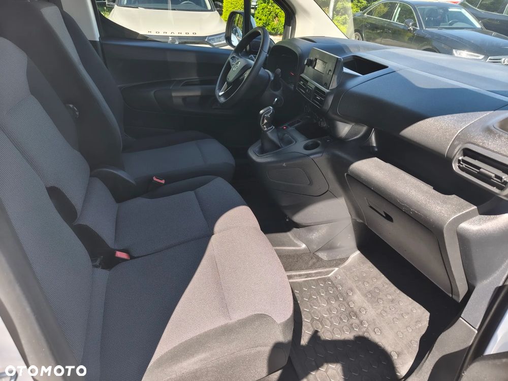Opel COMBO - 15