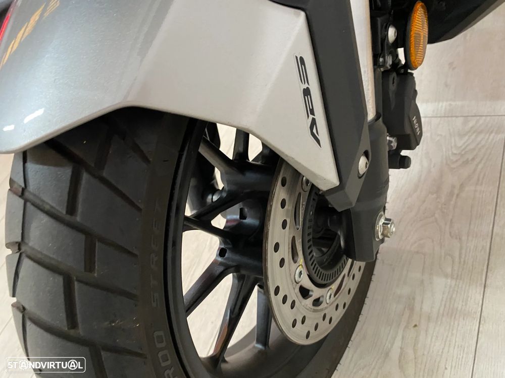 Honda ADV ADV 350A - 18