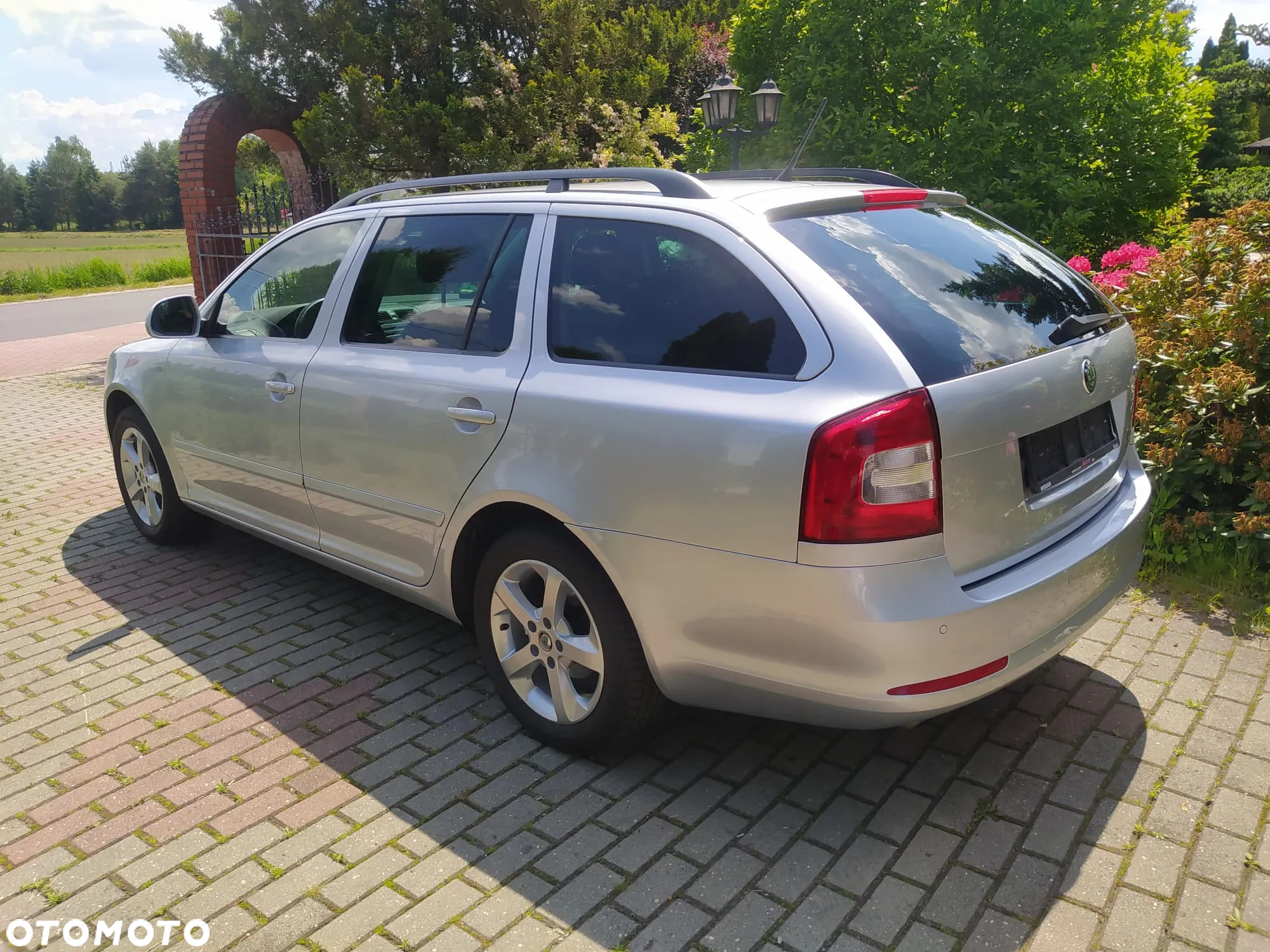 Skoda Octavia 1.6 TDI DPF FAMILY - 4