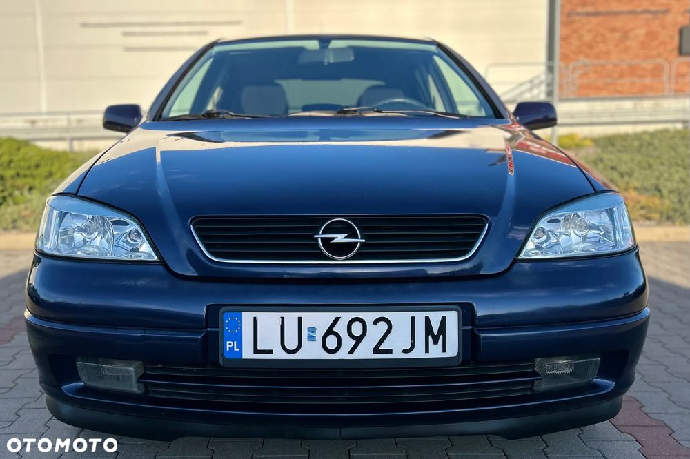 Opel Astra 1.4 Club - 17