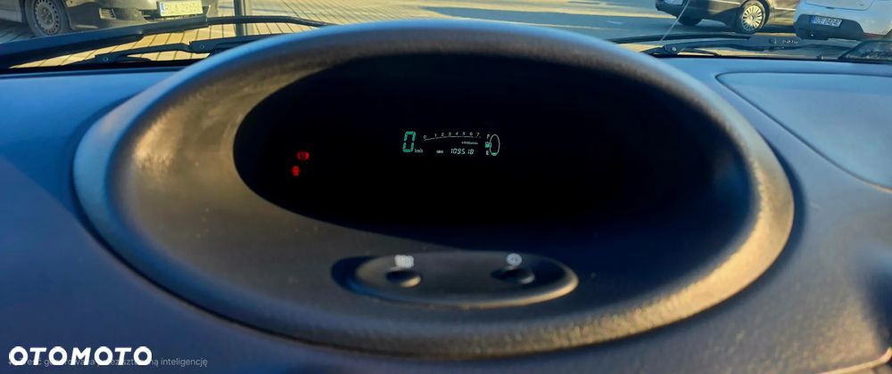 Toyota Yaris 1.0 Base - 18