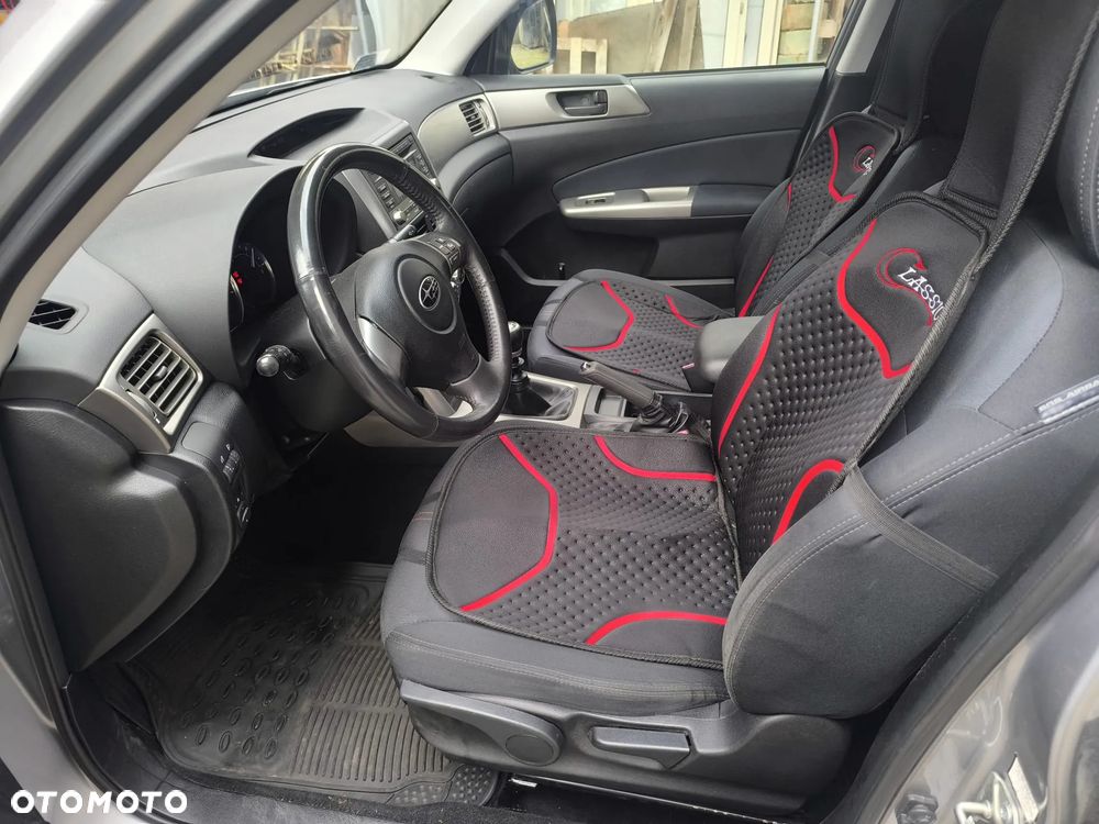 Subaru Forester 2.0D XA 000 Euro5 - 6