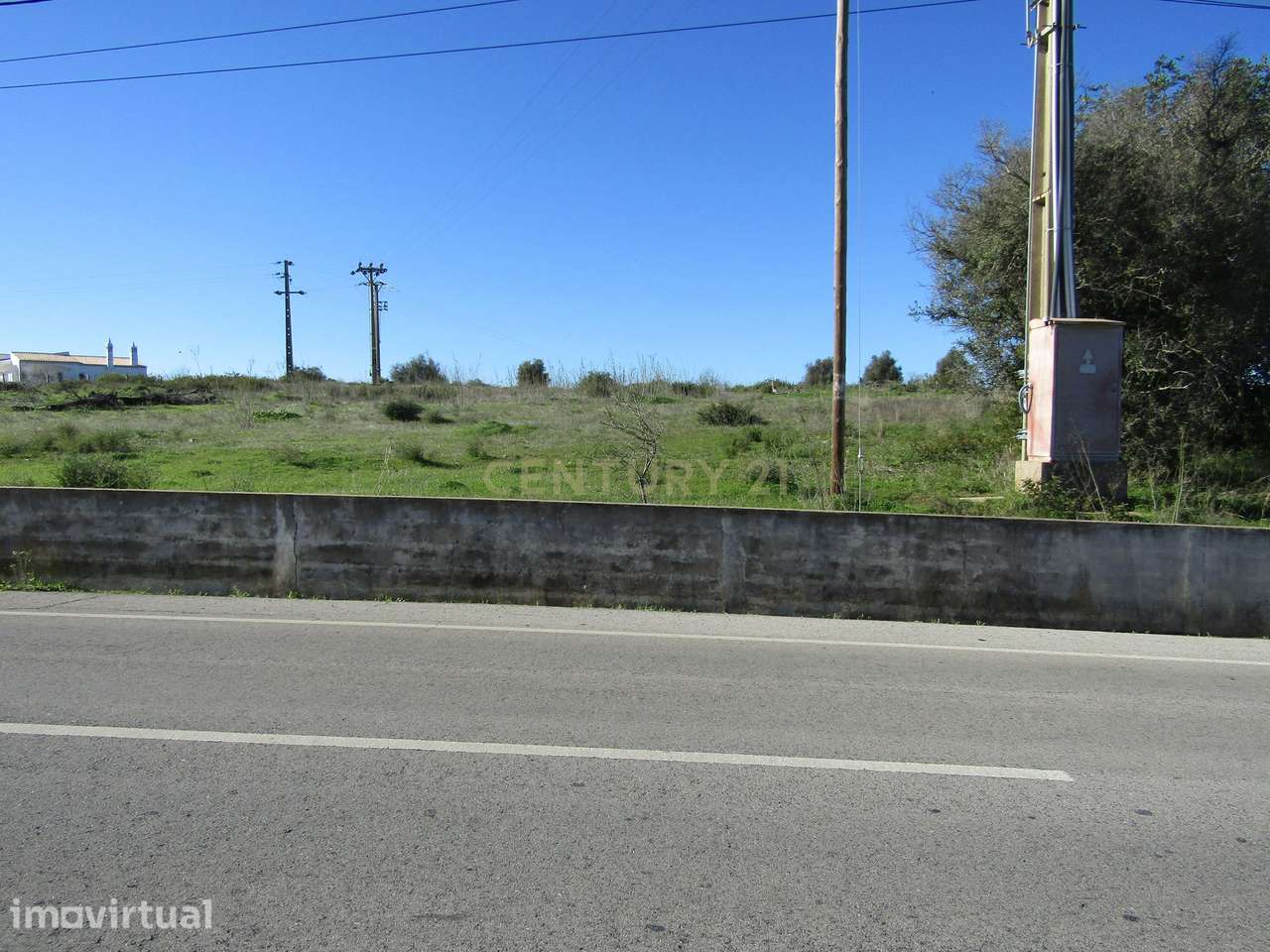 Terreno rústico com 9430,5 m2, situado entre a Guia e Albufeira na est - Grande imagem: 4/10