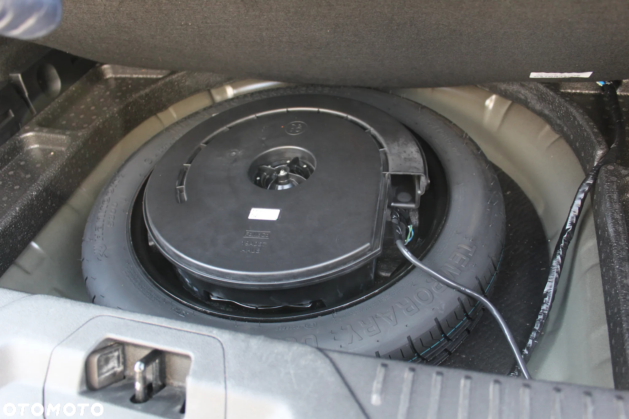 Ford Focus 2.0 EcoBlue Start-Stopp-System TITANIUM - 30
