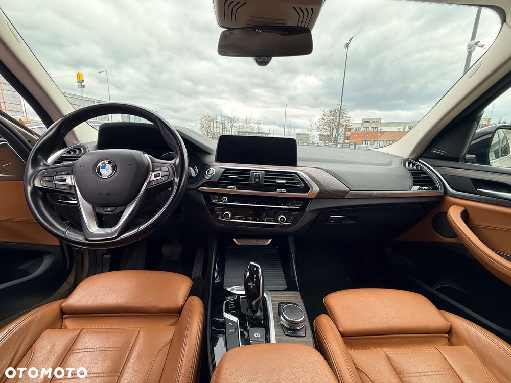 BMW X3 xDrive25d - 11