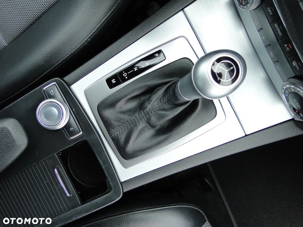 Mercedes-Benz Klasa C 200 7G-TRONIC Avantgarde Edition - 29