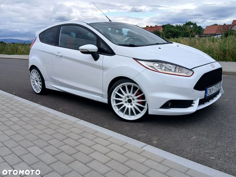 Ford Fiesta 1.6 EcoBoost ST - 1