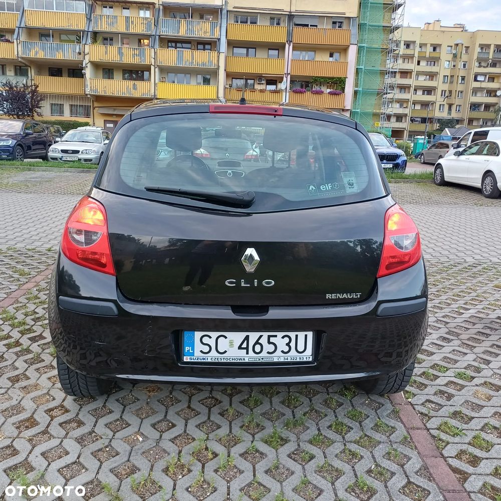 Renault Clio 1.6 16V Expression - 3