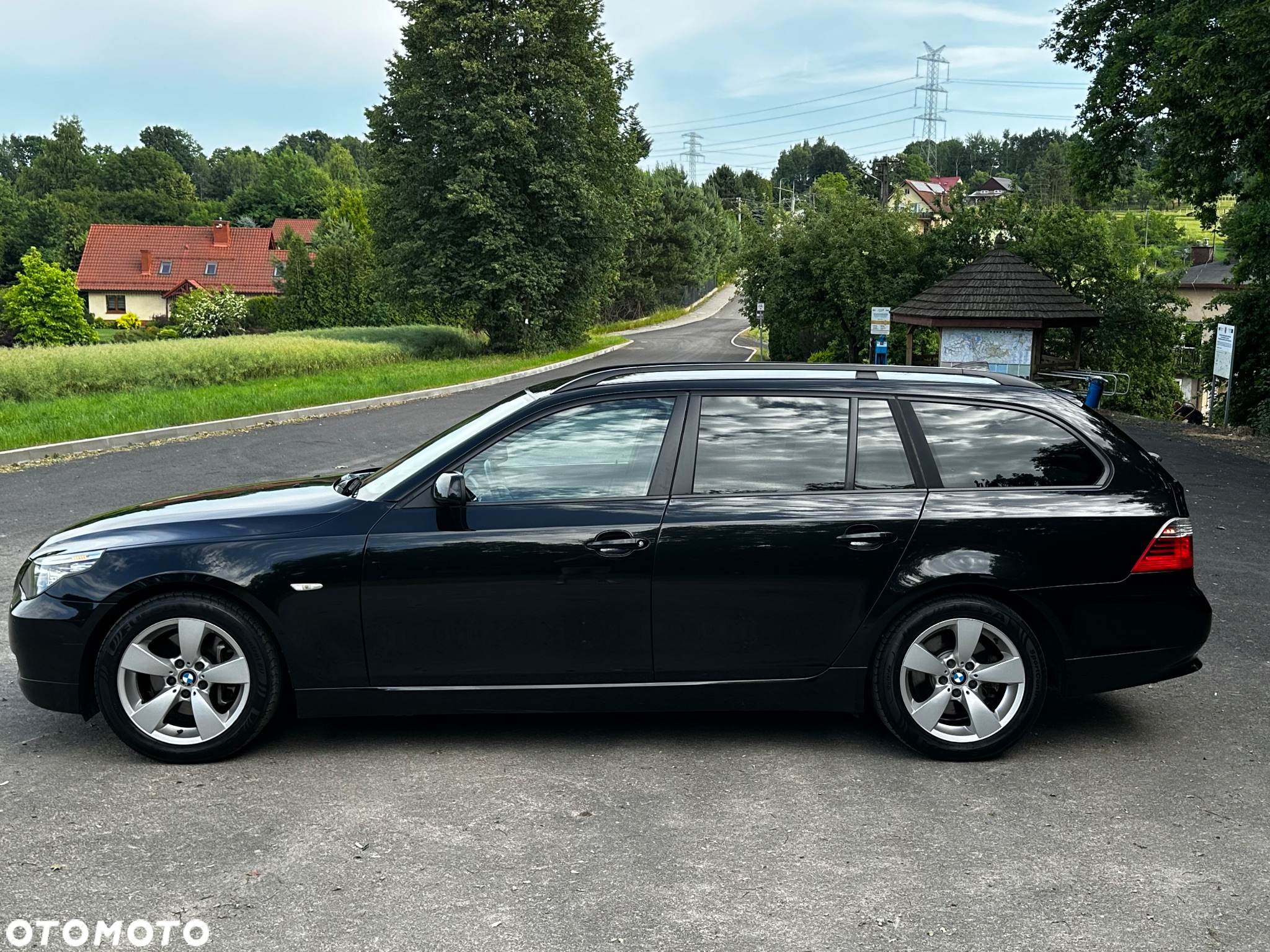 BMW Seria 5 525d Touring Edition Exclusive - 2