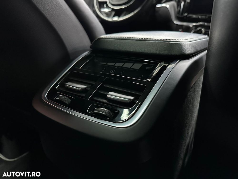 Volvo XC 60 D4 AWD Geartronic RDesign - 11