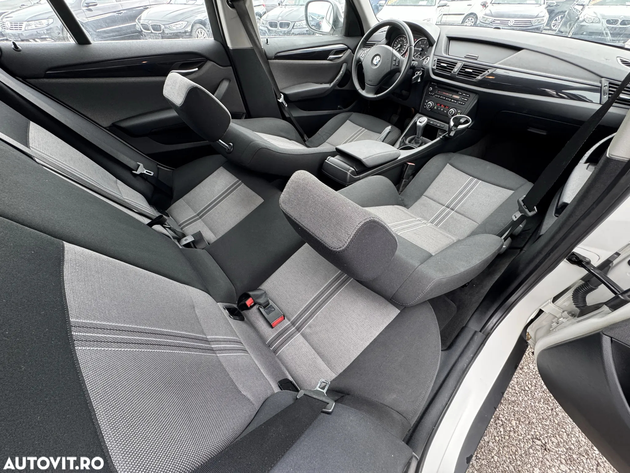 BMW X1 sDrive18d - 28