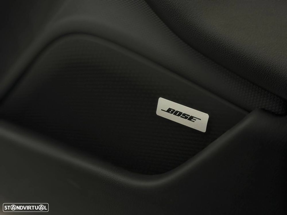 Porsche Taycan Standard - 28