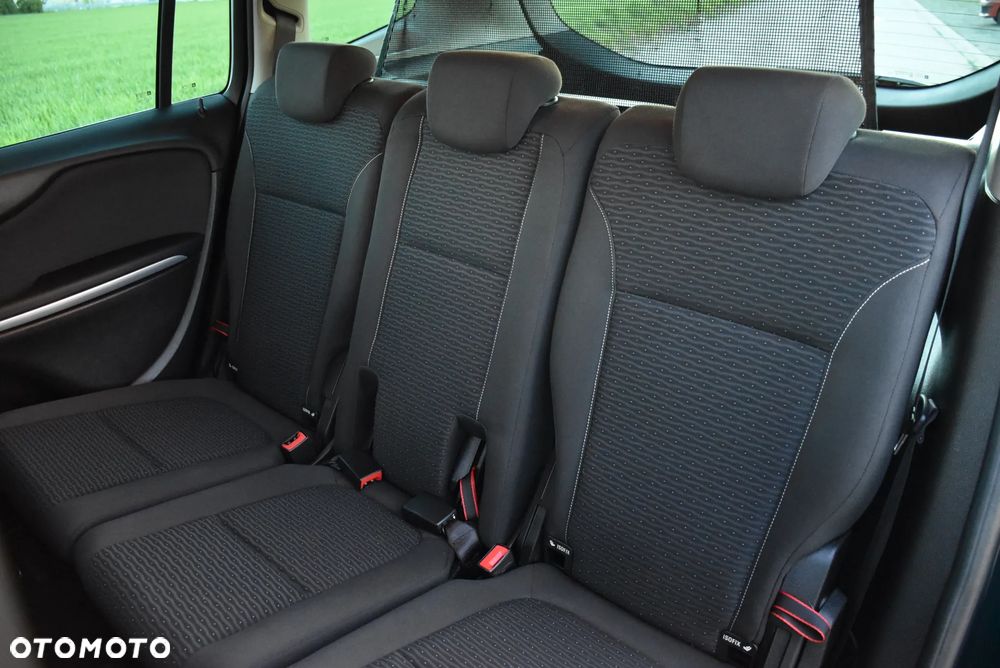 Opel Zafira Tourer 1.4 Turbo Innovation - 27