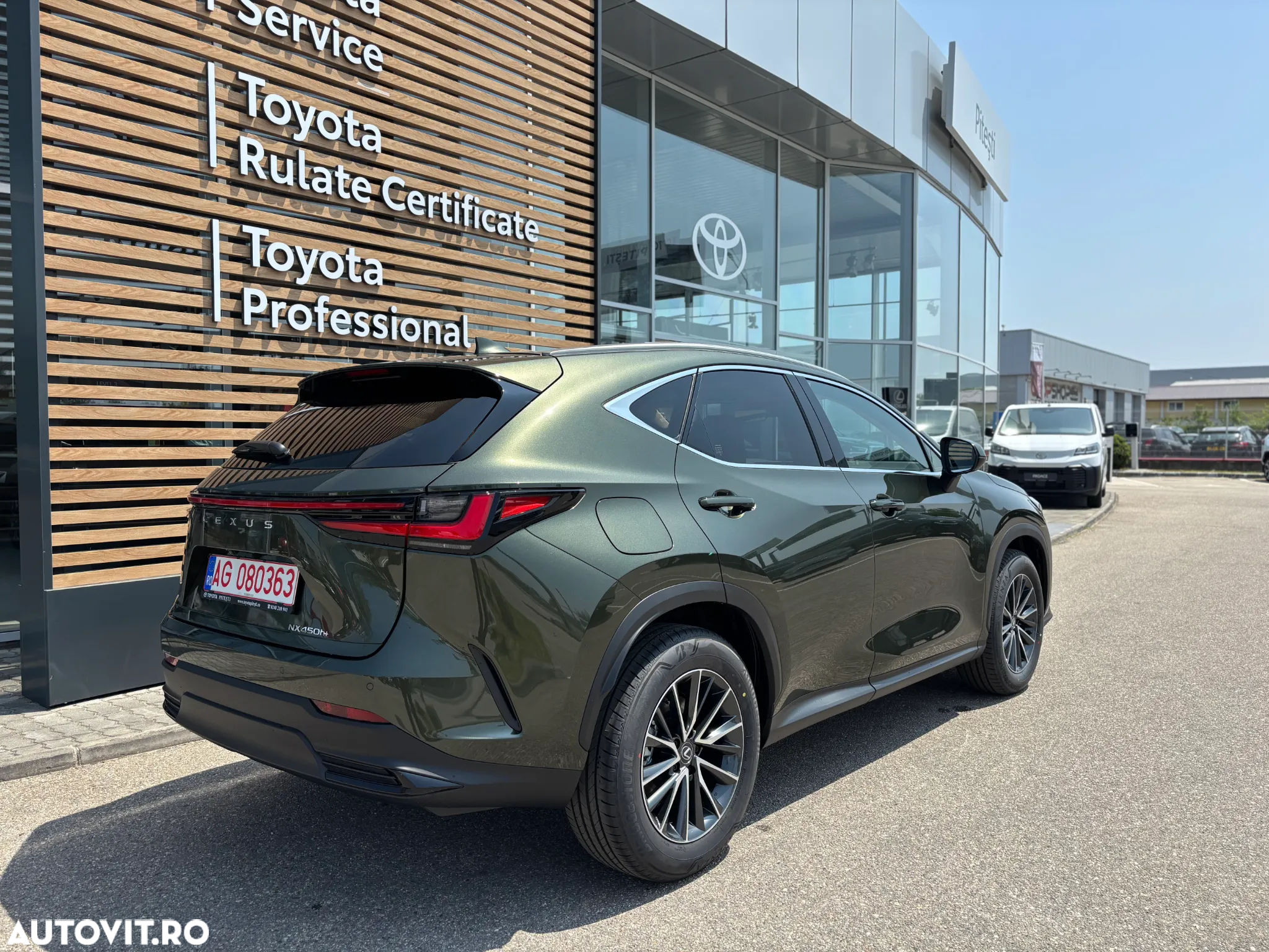 Lexus Seria NX 450h+ 2.5 TNGA HV 25H PHEV CVT Executive - 3