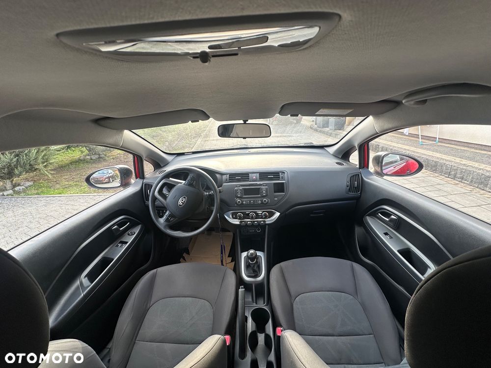 Kia Rio 1.2 Attract - 14