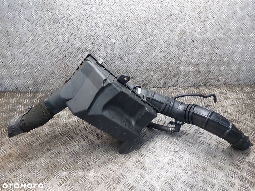 OBUDOWA FILTRA POWIETRZA + PRZEPŁYWOMIERZ + RURA VOLVO V40 I S40 I 1.9 DI - 2